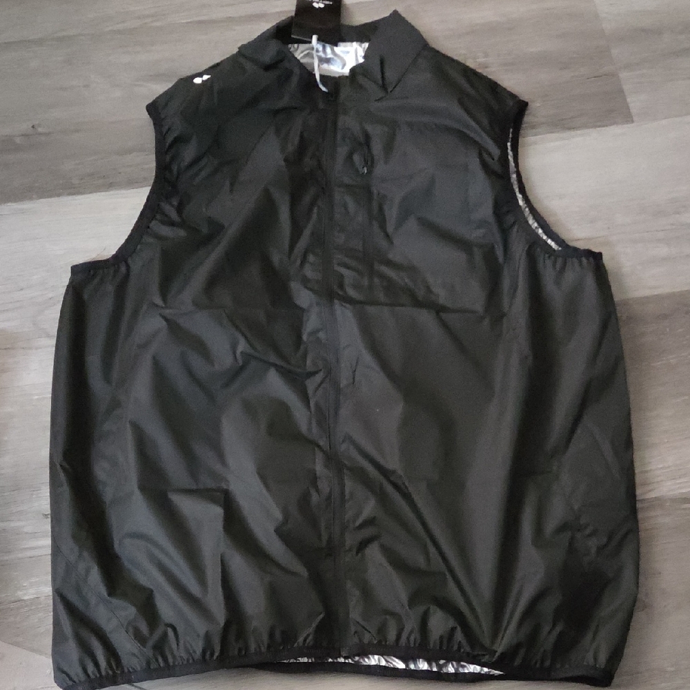 Men's Black Sleeveless Jacket
